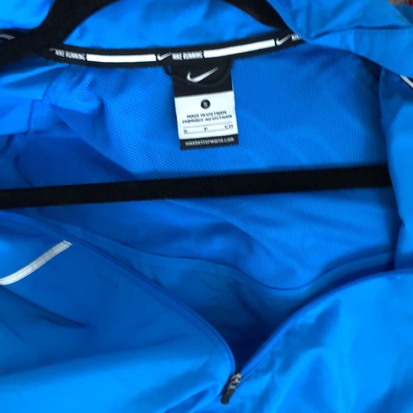 2/$25 Nike Running Jacket - Picture 8 of 12
